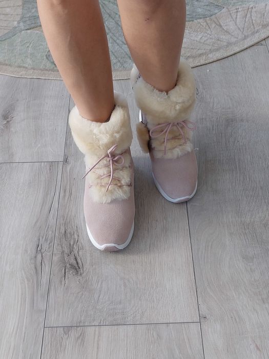 Зимові черевики SKECHERS натуральним хутром 39-40 р