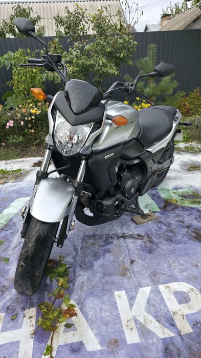 Продам Honda ctx700n