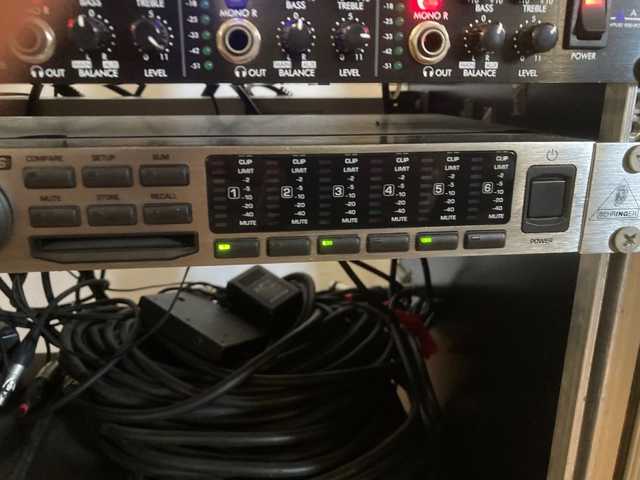 Behringer ULTRADRIVE PRO DCX2496, procesor do nagłośnienia.