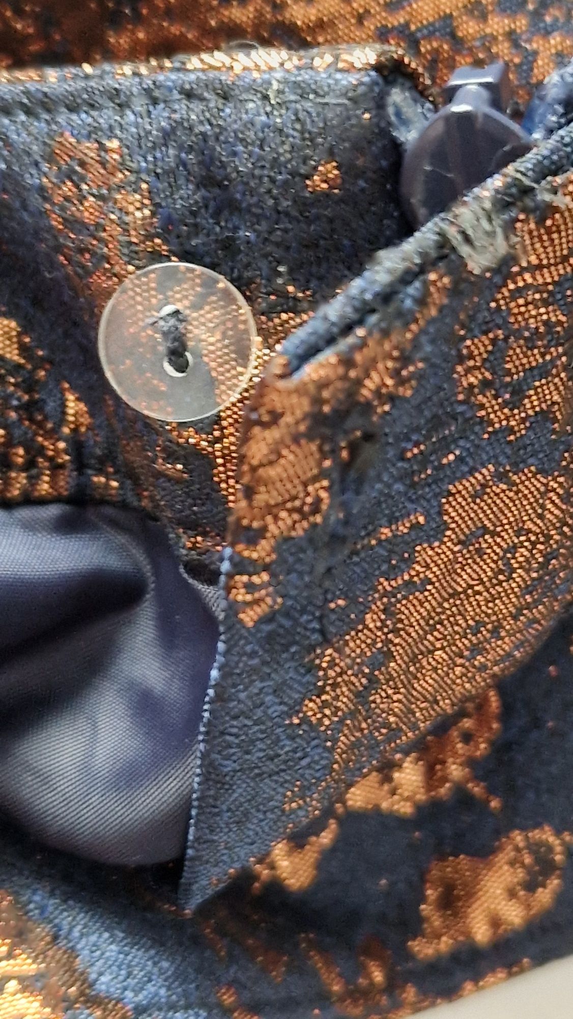 Błyszcząca elegancka złota krótka spódnica Warehouse, L-XL
