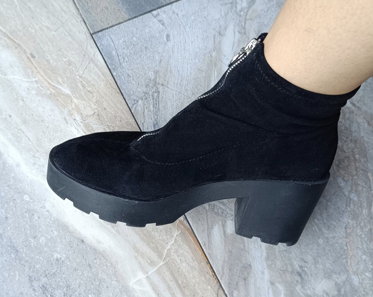 Reserved czarne botki 41 42 (27,2 cm) grunge punk platforma eko zamsz