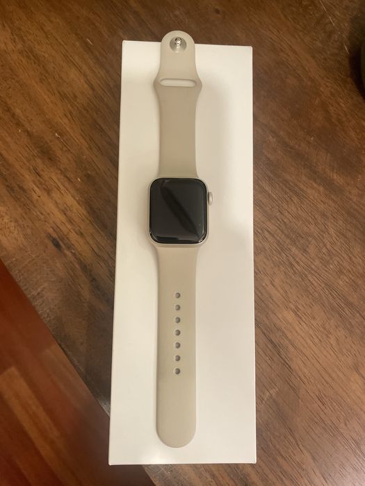 Apple Watch SE 2023