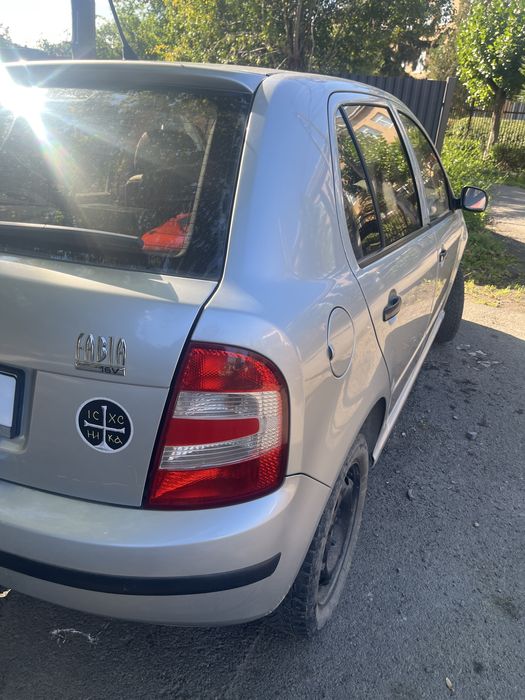 Шкода фабія 1.4 2006 року випуску