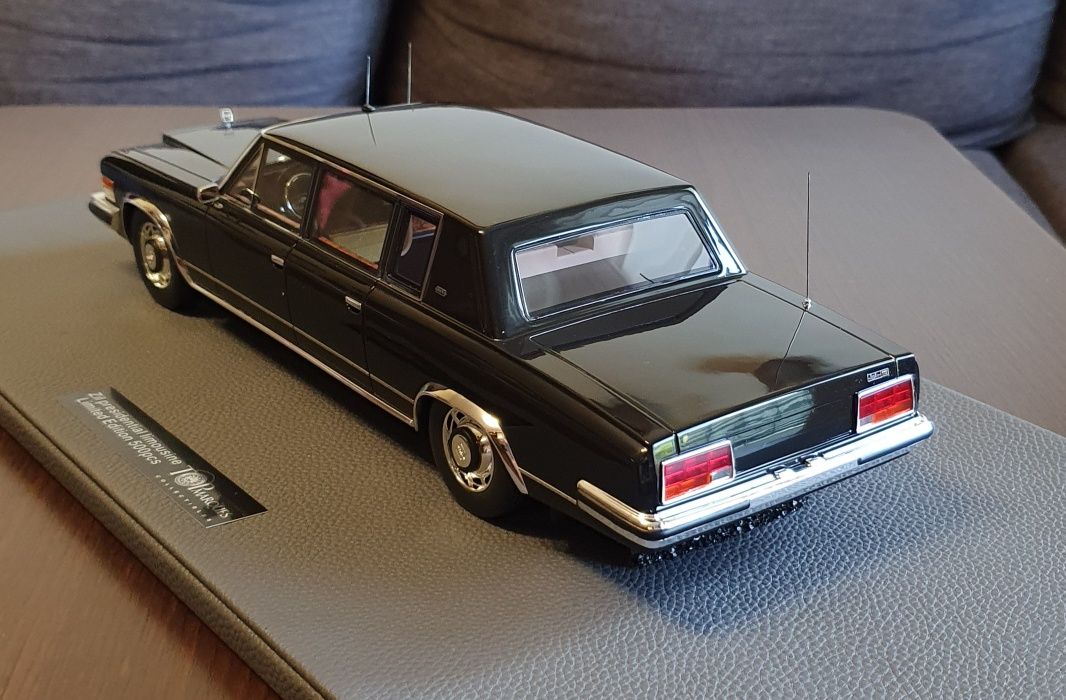 ZIL 4104 Limousine Presidential Top Marques Collectibles 1:12 - 1:18