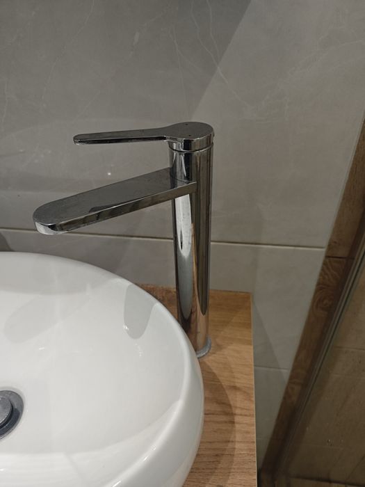 Umywalka nablatowa z baterią, stan BDB