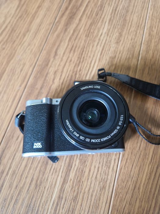 Aparat Samsung NX 3000