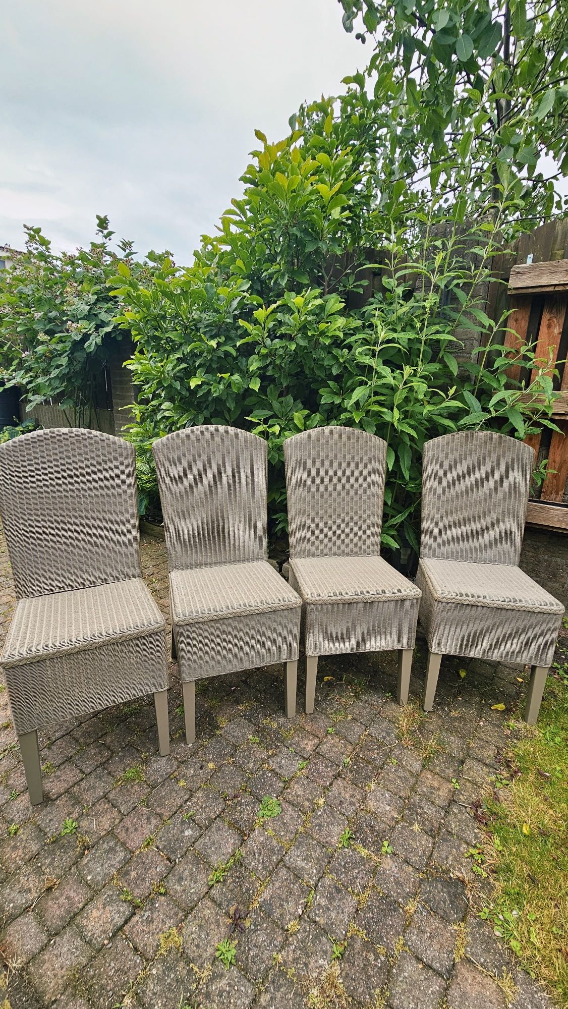 Komplet 4 krzeseł rattanowych