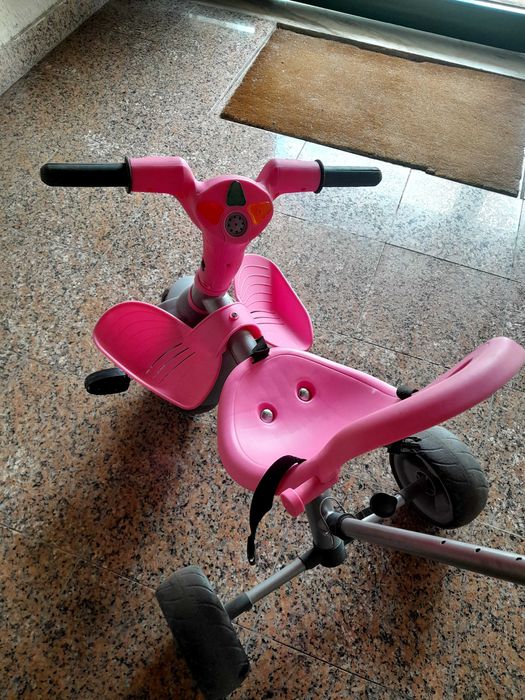 Triciclo Feber Baby Plus Music Rosa
