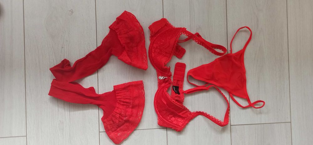 Zestaw haleczka, biustonosz