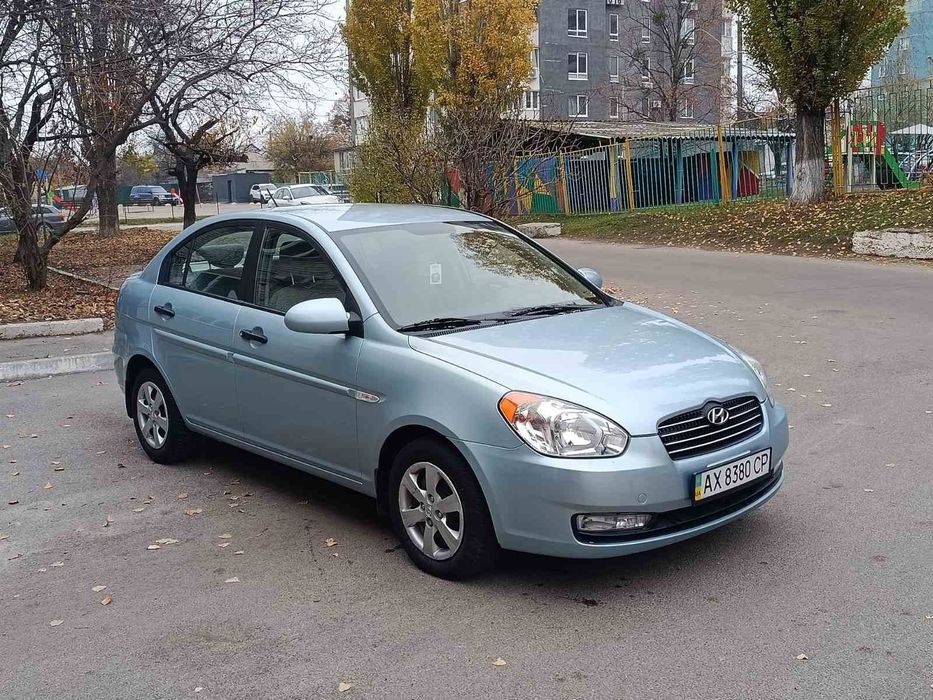 Hyundai Accent c оригинальным пробегом 100 т.км в хорошем состоянии