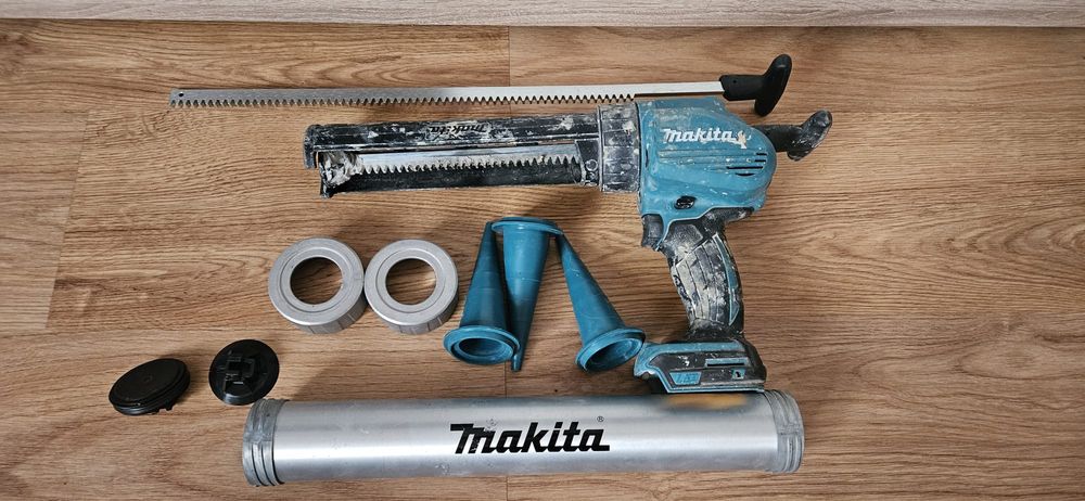 Akumulatorowy wyciskacz do silikonu kleju Makita DCG 180 LXT