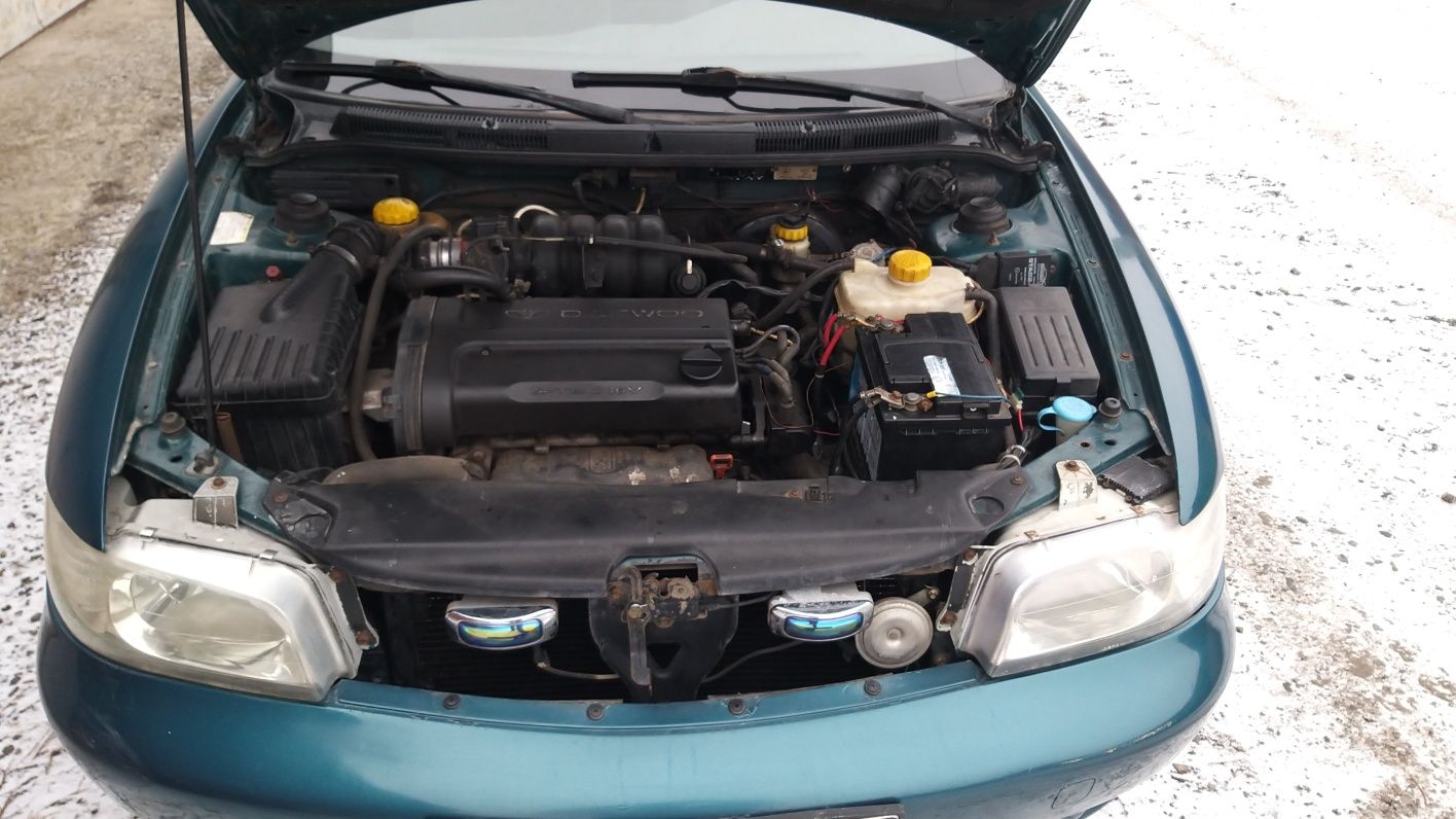Авто Daewoo Nubira 1.6 универсал