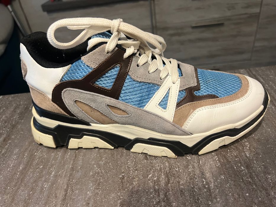 Продам кроссовки 41 размер