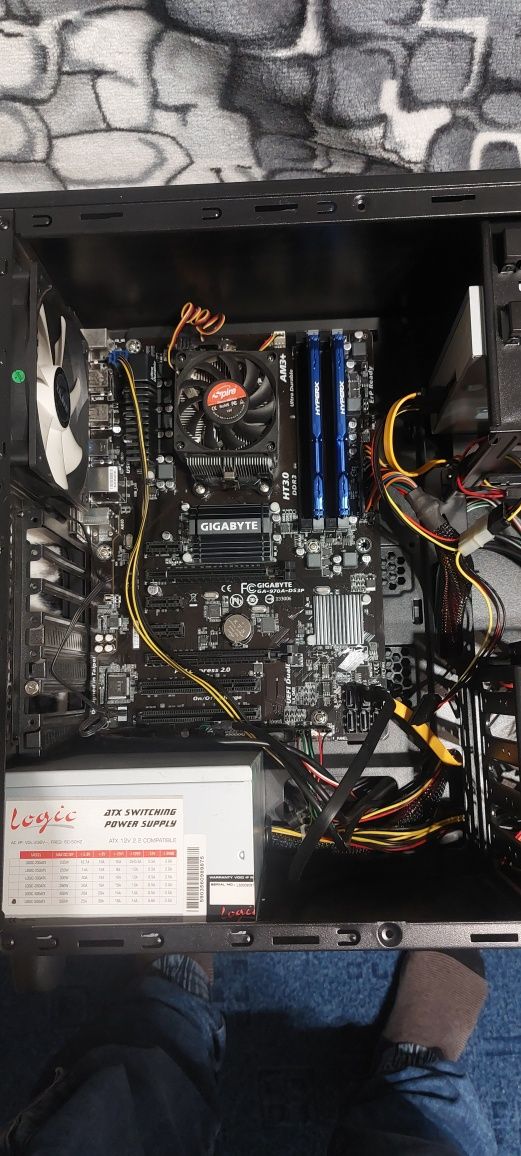 Gigabyte ga970 DS3P + 8GB DDR3