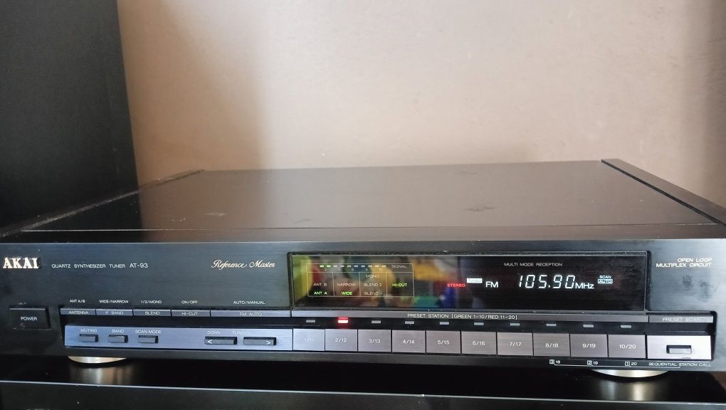 Wieża Akai Reference Master