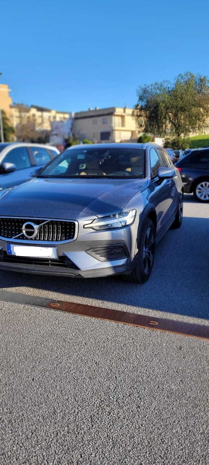 Volvo V60 Cross Country D4D