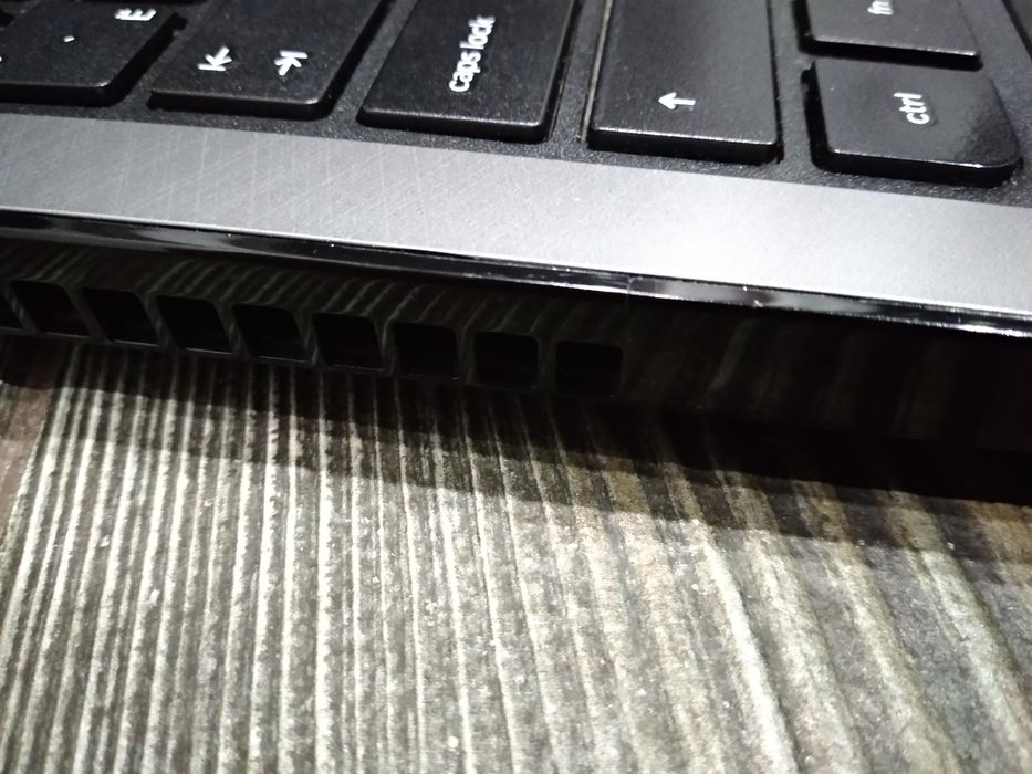 HP 15-g024sr, AMD A4-6210, 8 гб, HDD 750 гб, ноутбук