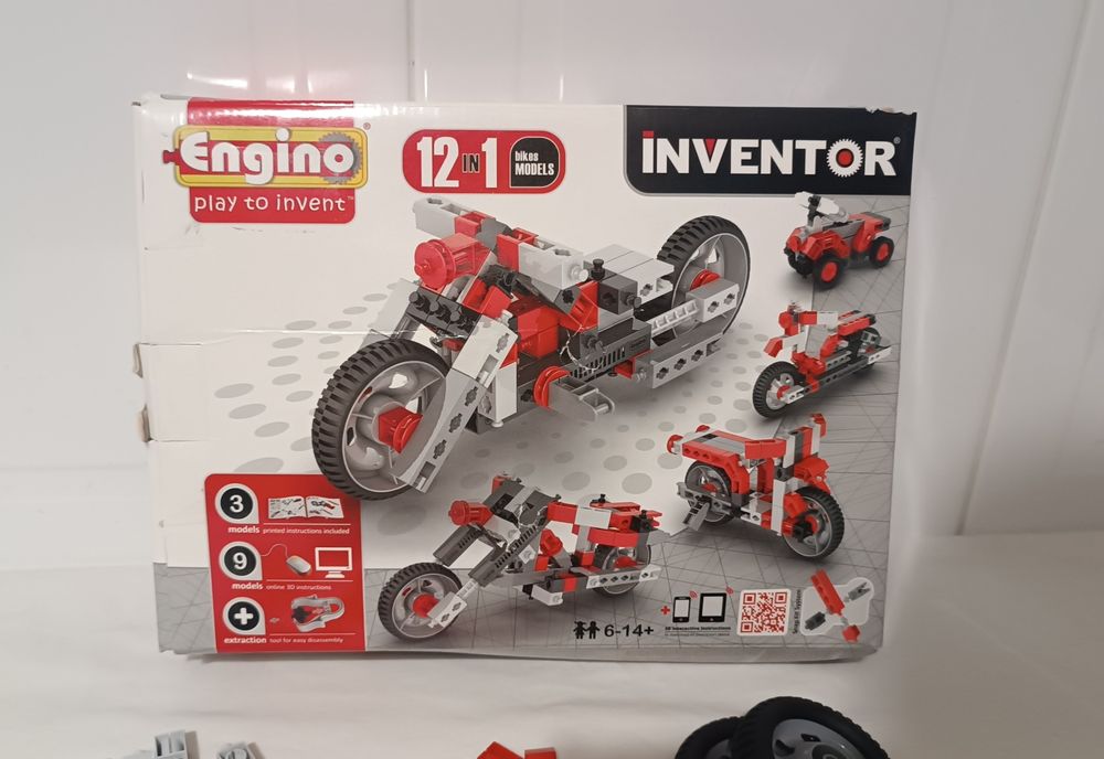 Jogo de motas. Inventor da Engino 6 a 14 Anos