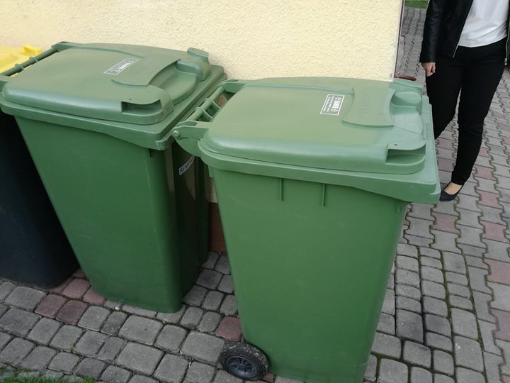 Kosz kubeł na śmieci BIO 240l.