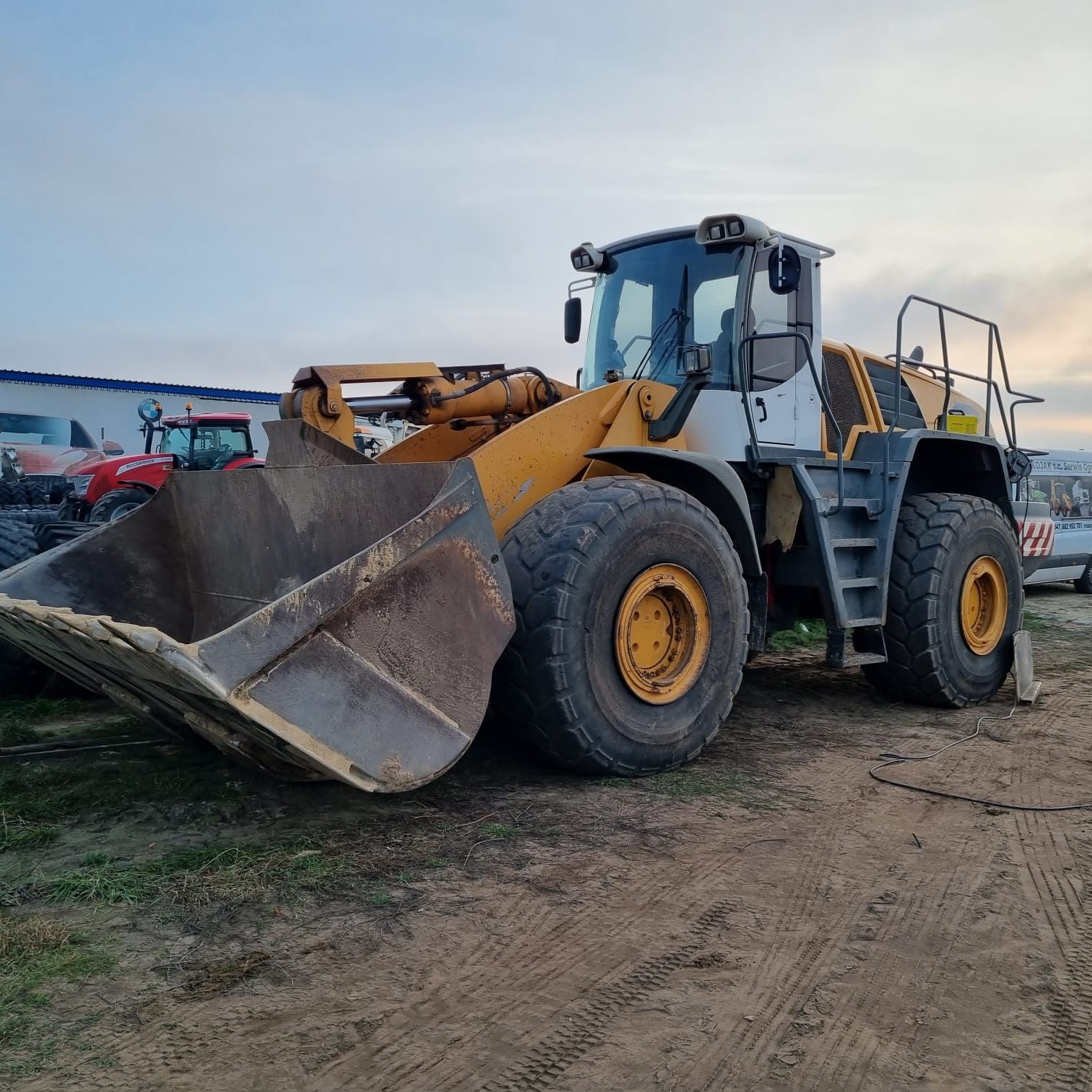 Wynajem ładowarki kołowej Liebherr