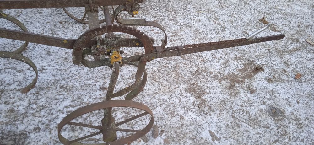 Продам кінний культиватор на колесах