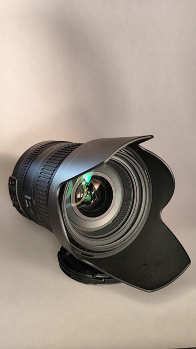 Об'єктив Nikon. Повний кадр. AF-S Nikkor 28-300mm 3.5-5.6 G VR