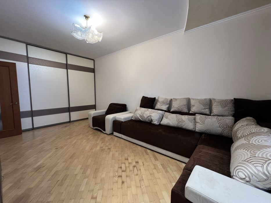 Оренда 3 кім 80м на 6 пов в обжитій новобудові