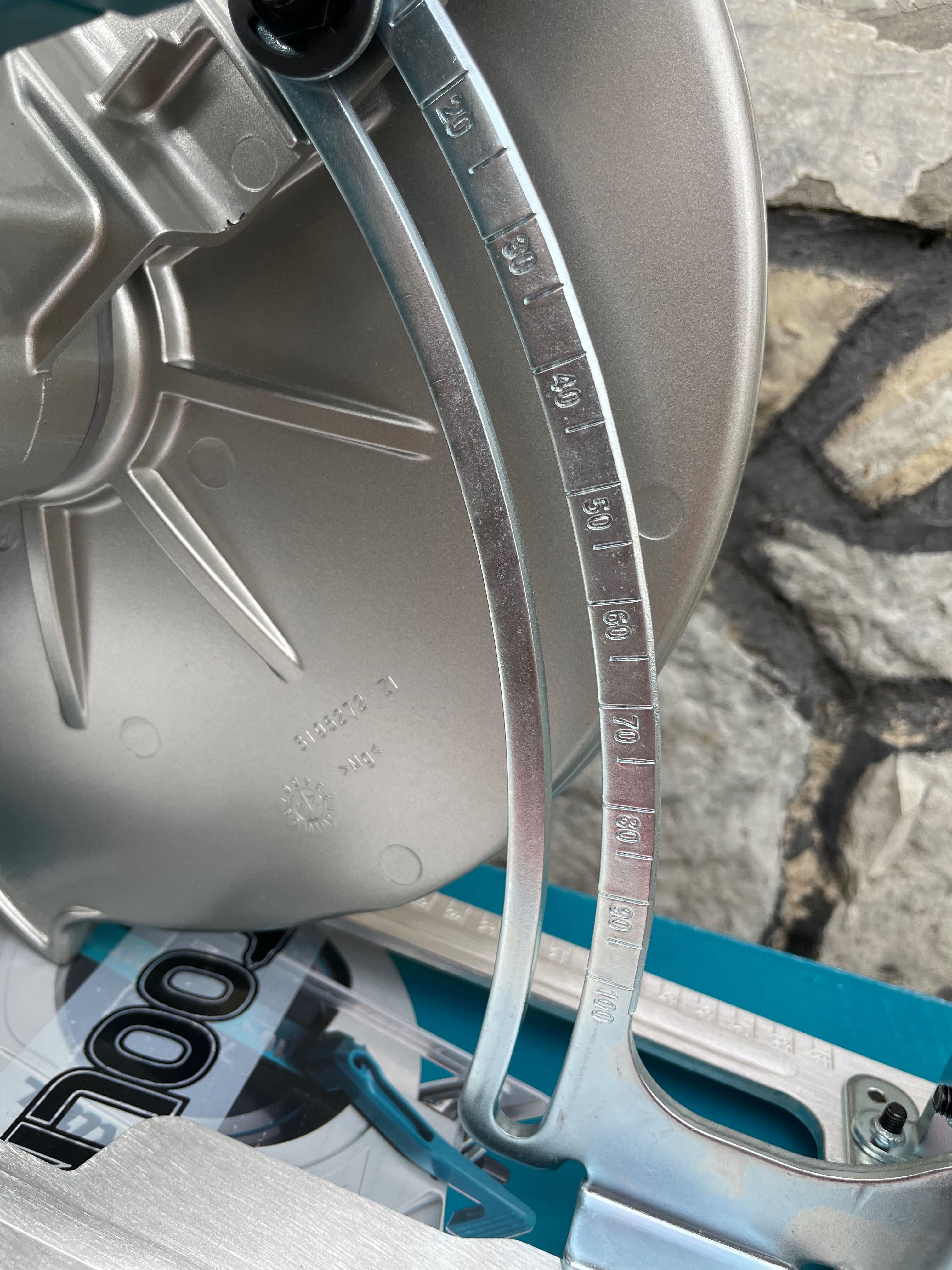 Makita HS0600/дискова пила макіта 220в