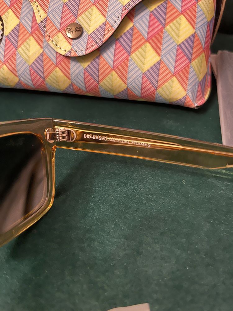 Okulary RayBan RB4396 Transparent Yellow Zólte