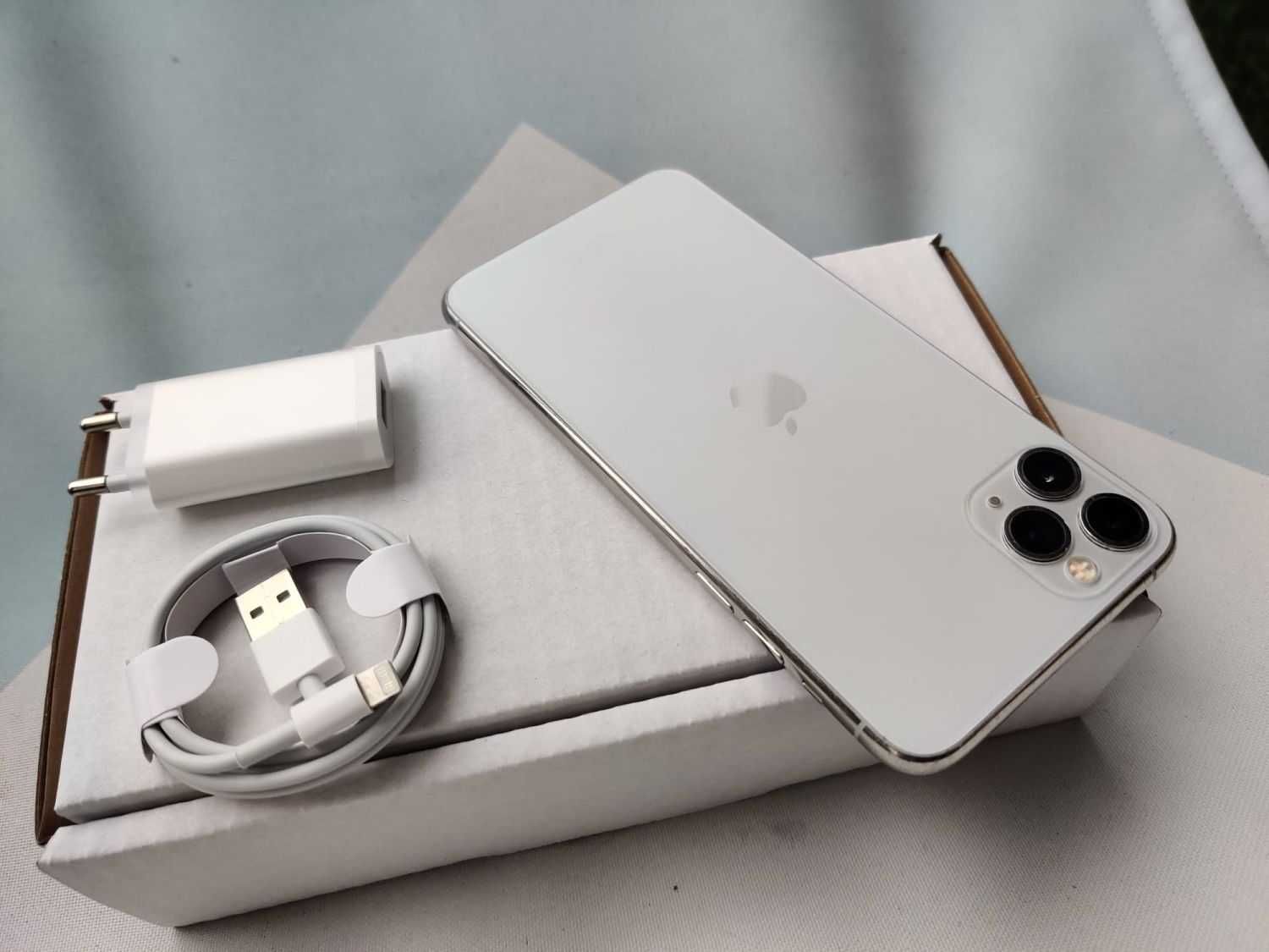 iPhone 11 Pro Max 256GB SILVER WHITE BIAŁY Bateria 100% Gwarancja