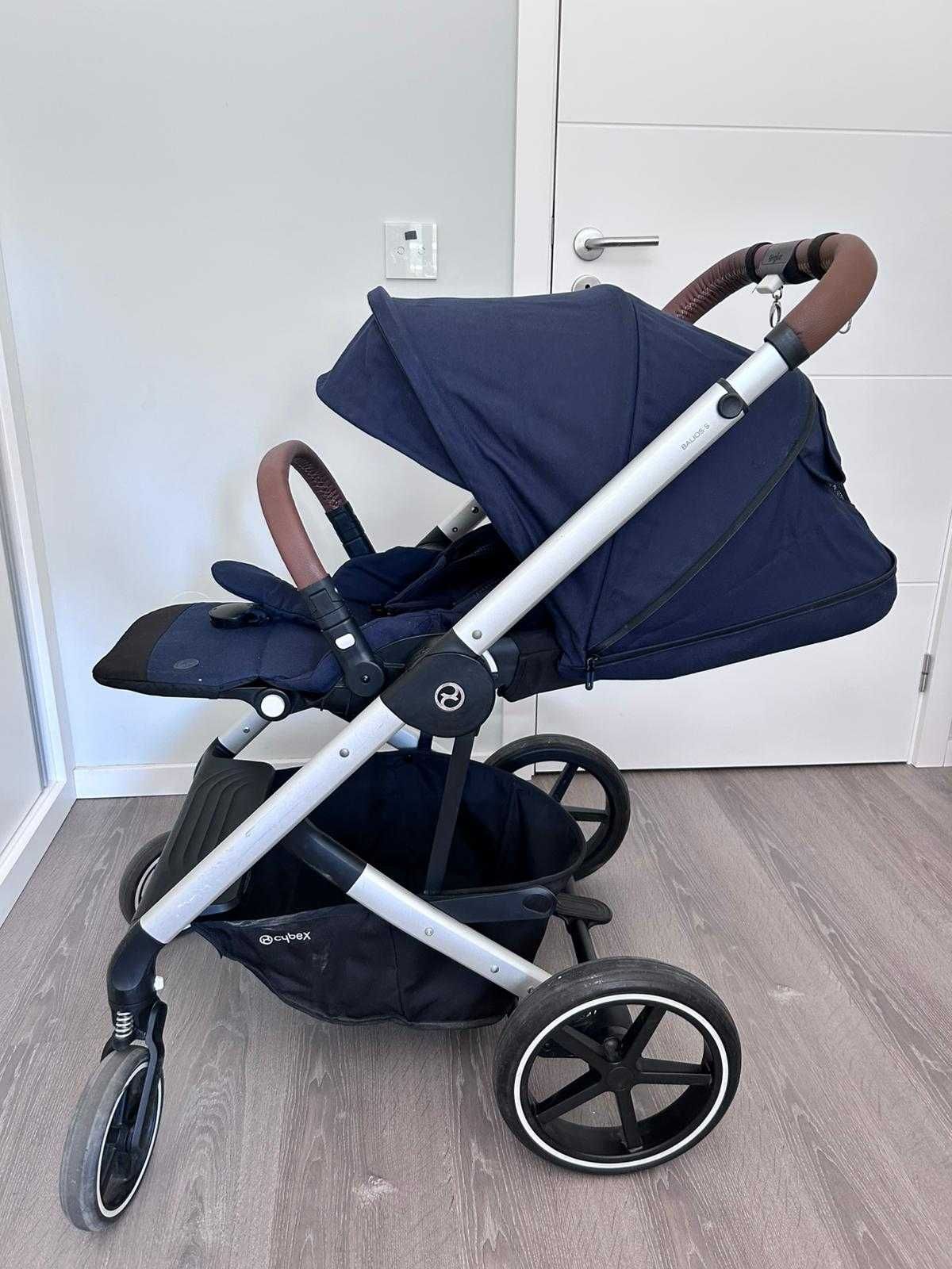 Carrinho Cybex Balios S + ovinho Cloud Z + adaptadores - Azul marinho