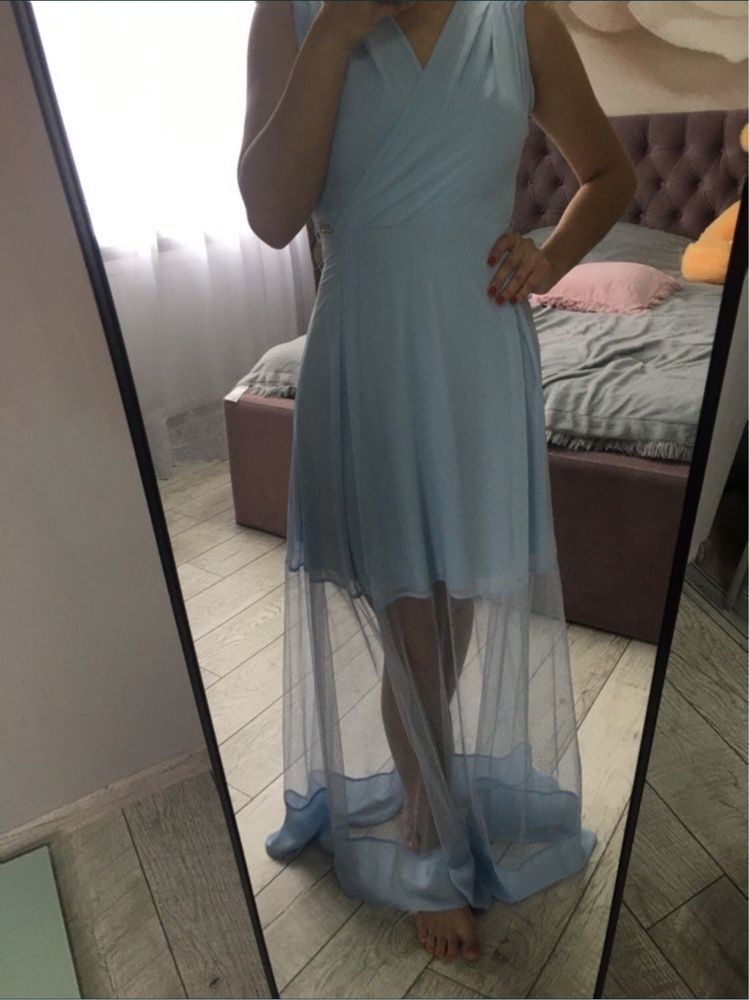 Блакитне плаття