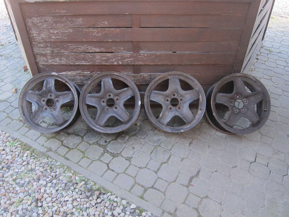 Felgi Stalowe (strukturalne) 17 - rozstaw 5x115 - Opel