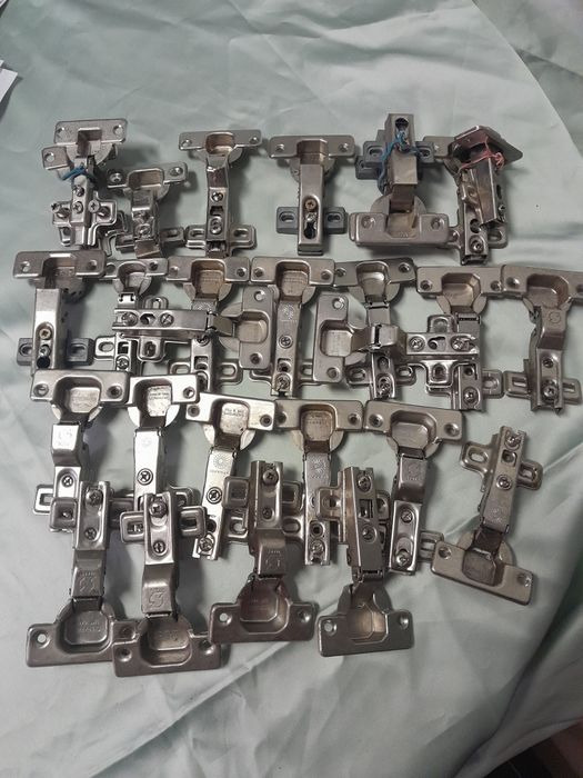 Dobradiças armários