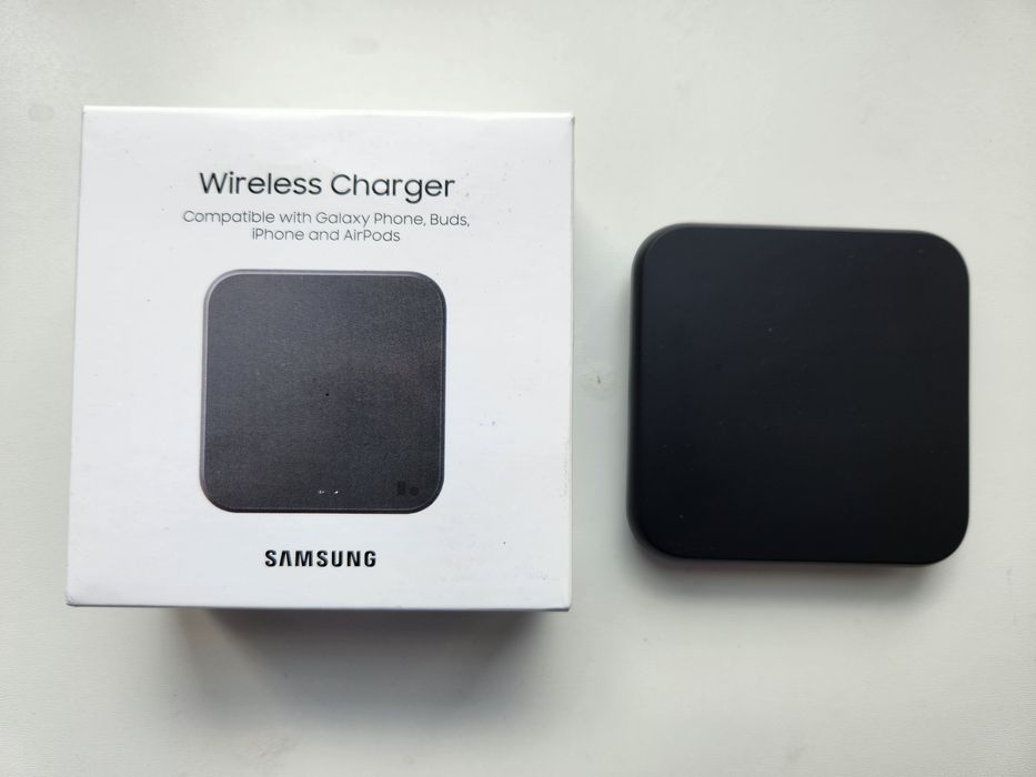 Беспроводное зарядное устройство Samsung EP-P1300