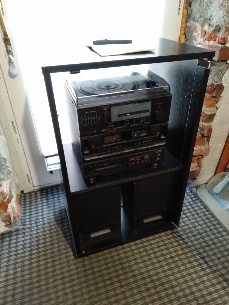 Wieża radio, kasety, płyty winylowe; cd.