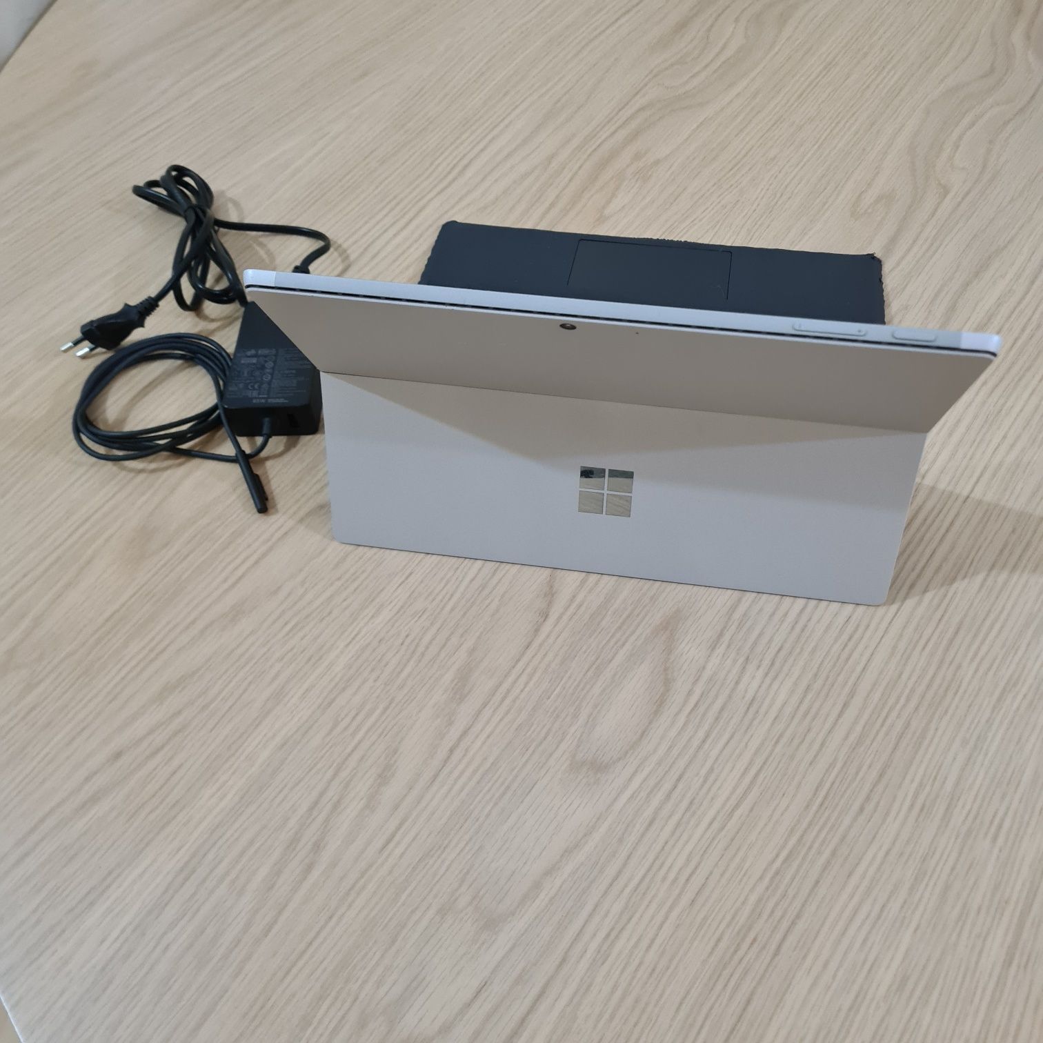 Microsoft surface pro 7