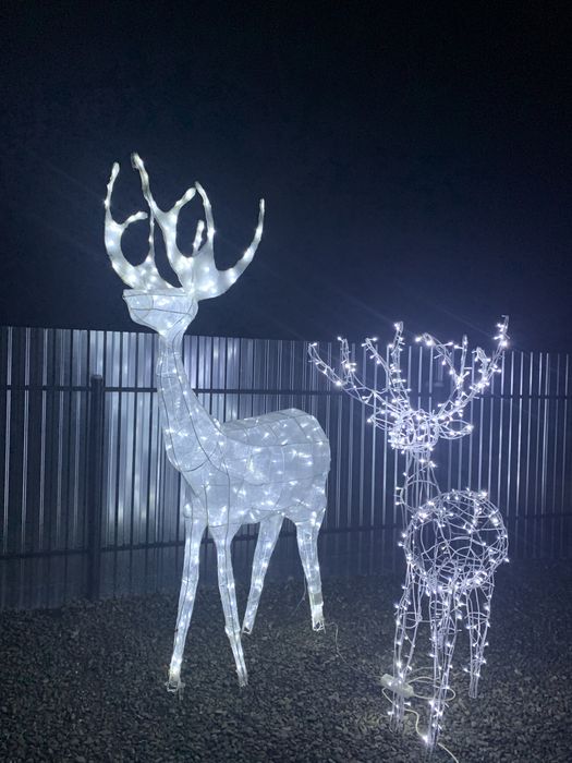 Продається олень з дроту,олень новорічний