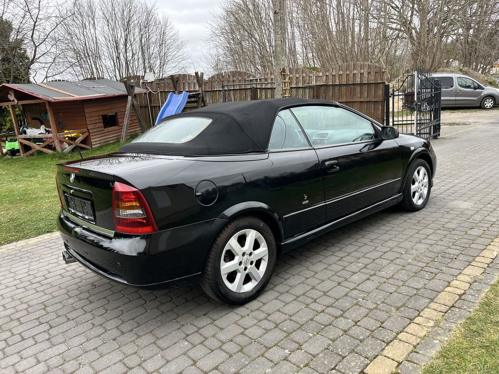 Opel Astra Bertone Cabrio 2.2 benzyna  elektryczny  Dach klimatyzacja