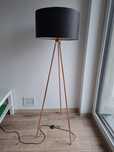 Lampa stojąca ..