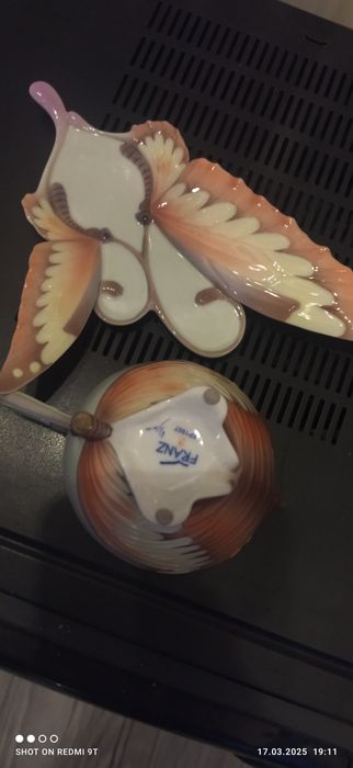 Porcelanowe filiżanki firmy Franz