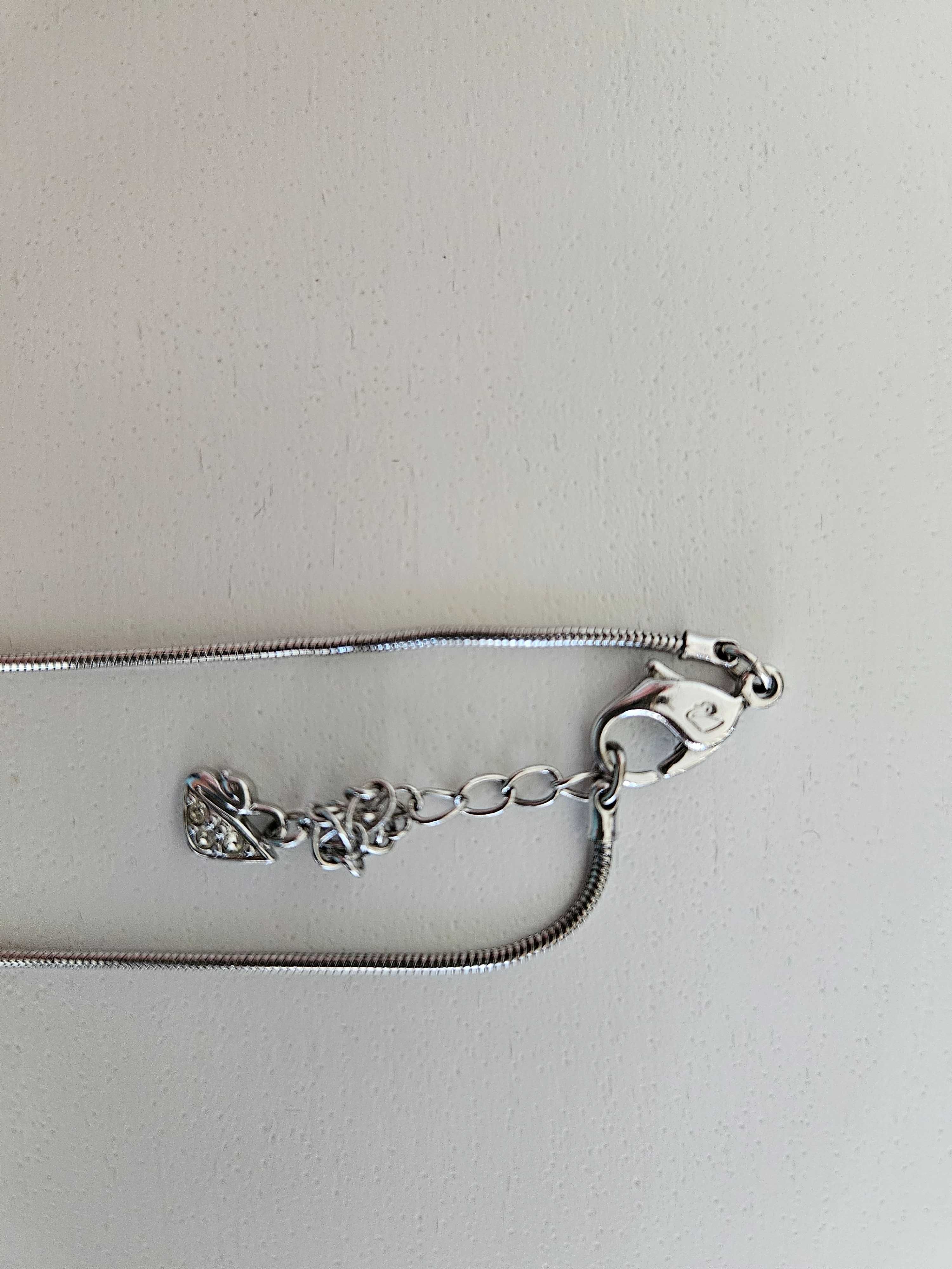 Colares Swarovski