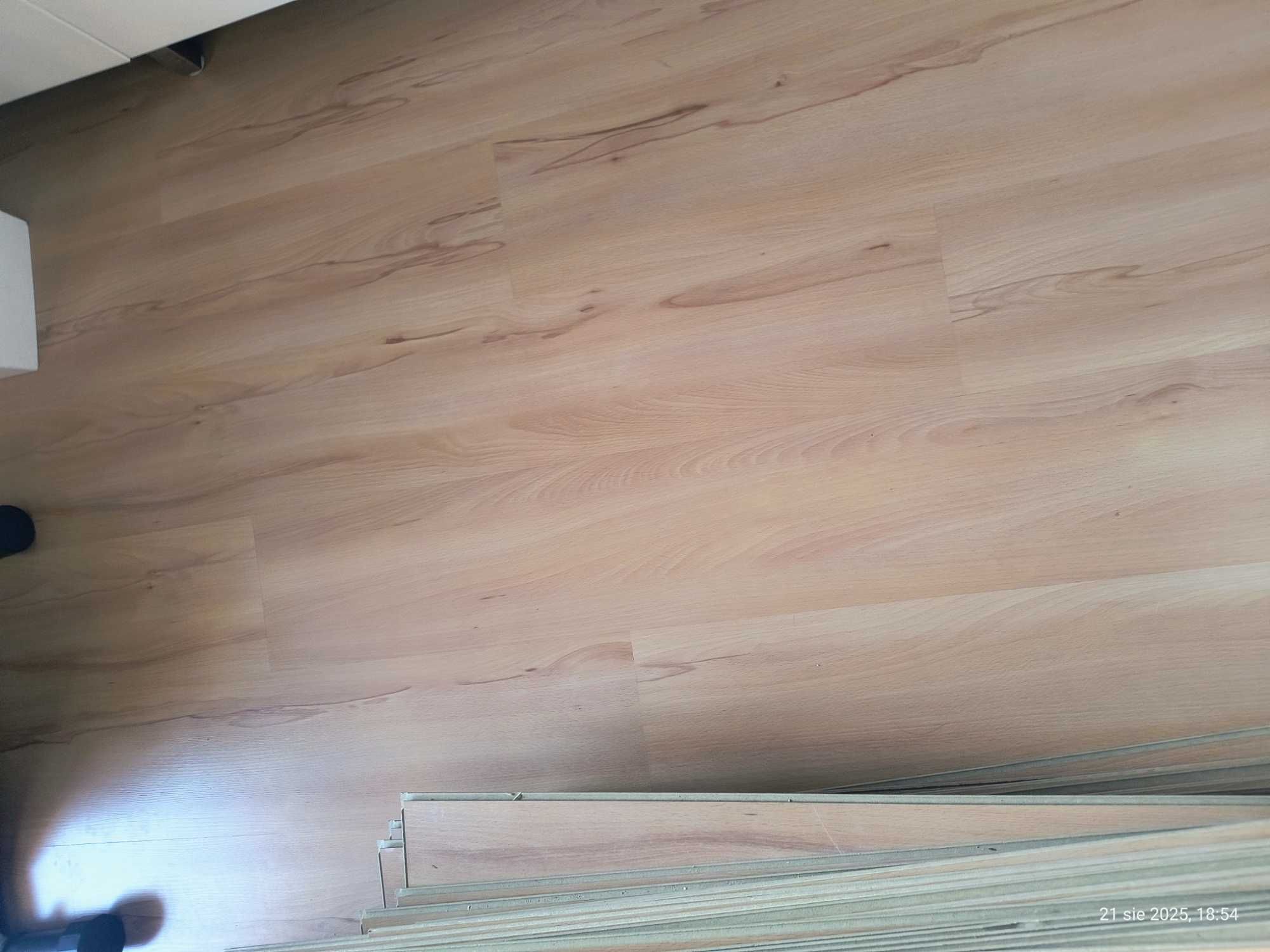 oddam panele 10m2 za darmo