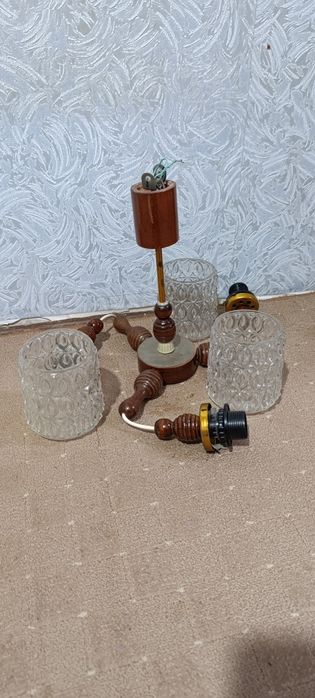 Люстра ручної роботи з дерево, метал, скло