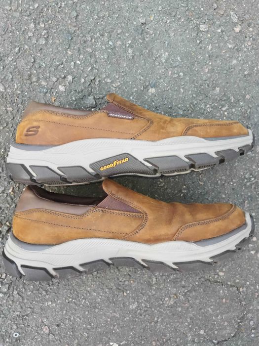 43р.-28 см шкіряні сліпони Skechers слипоны кожаные туфли спортивные