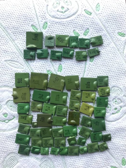 Керамічні конденсатори КМ