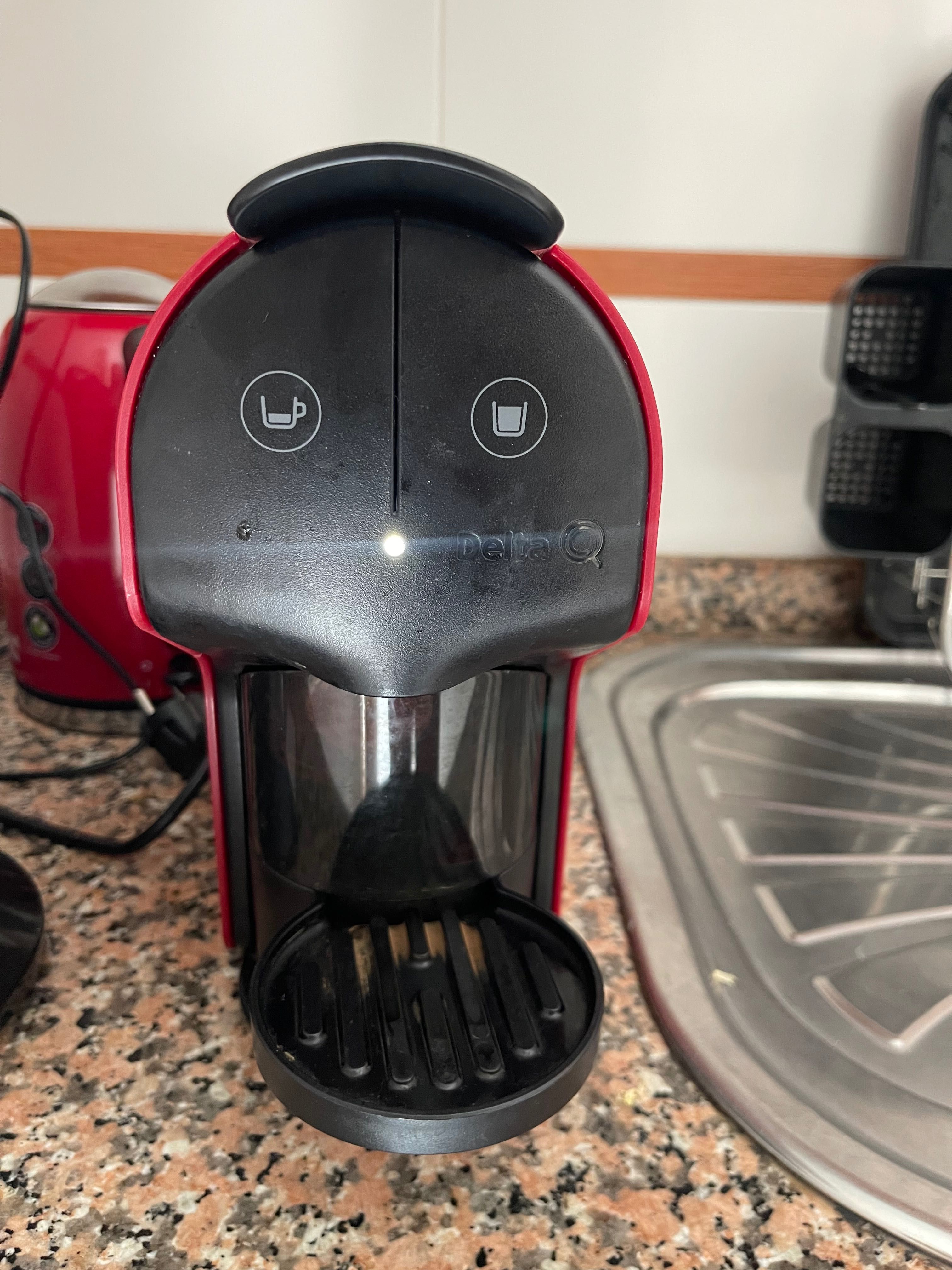 Cafeteira Delta Vermelha
