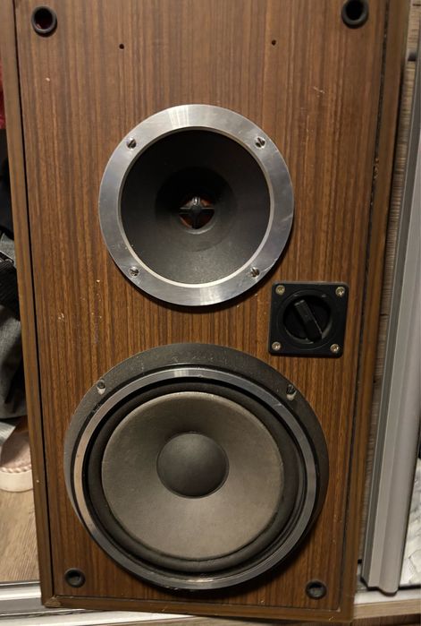 Zestaw dwie kolumny z wzmacniaczem unitra.