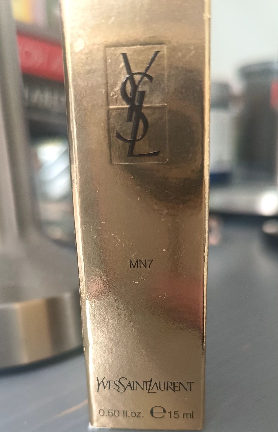 YSL Yves Saint Laurent. Korektor.
