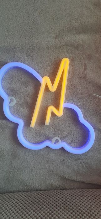 Lampka nocna neon